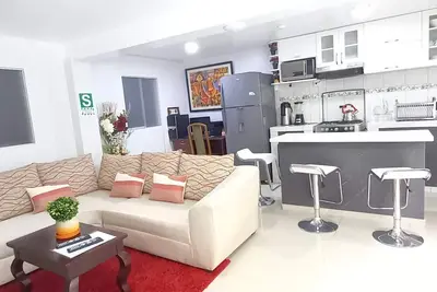 Image de Calm shiny apartment, 5 minutes walking from the main square
