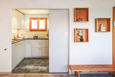 Image de Merveilleuse maison de vacances privée avec Wifi, Tv, terrasse, animaux admis et parking