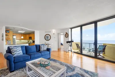 Image de Oceanfront Luxury Penthouse