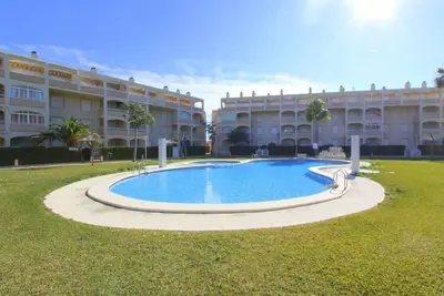 Image de Apartamento en planta baja bahia de denia by Costablancarent
