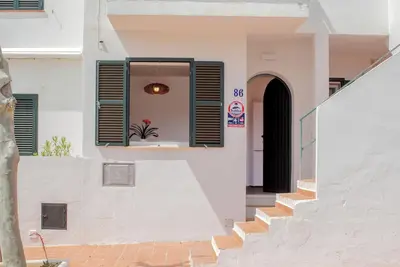 Appartement de vacances familial \"Poblat 86\" avec climatisation.