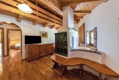 Image de Appartement \"Ciasa Sommavilla Mansarda\" avec vue sur les montagnes, jardin partagé et Wi-Fi
