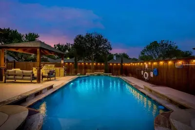 Image de Valley Vista Luxury Retreat w Pool, Cinema, Games