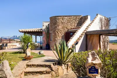 Image de Villa Majra - superbe piscine surplombant Tavolara