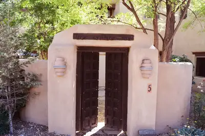 Image de Adobe de Feliz is a Charming 2 Br Condo just a short walk to Taos Plaza