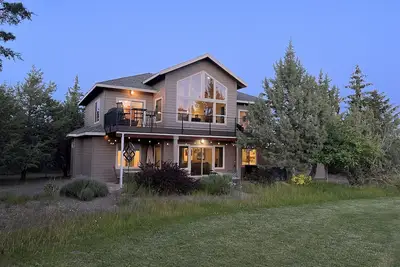 Image de Secluded Resort Paradise w/3 Kings, Hot Tub, Deck overlooking the Fairway!