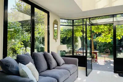 Image de Grande demeure familiale Xix siècle avec jardin