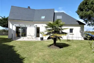 Image de Maison 5 pièces 8 à 9 personnes avec jardin clos à proximité de la mer