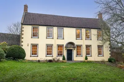 Image de Beautiful 7 bedroom house with hottub, wifi and parking near Bath/Wells/Frome