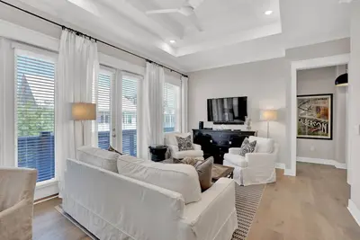 Image de Dreams Come True - Prominence 30a