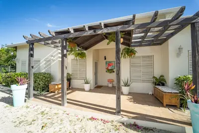 Image de Beautiful villa in Grace Bay ( 2 minutes drive from Grace Bay Beach )