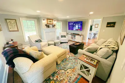 Cape Charles Va retreat with game arcade 👾, fire pit 🔥, Peloton 🚴🏽‍♀️, Ev🔋