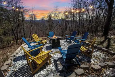 Image de Long Range Mtn View Hottub Game Room Firepit Grill Fireplace close to Asheville