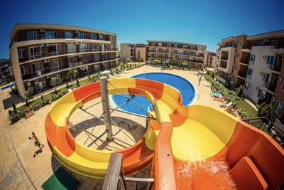 Image de Charmant studio dans une résidence avec piscine