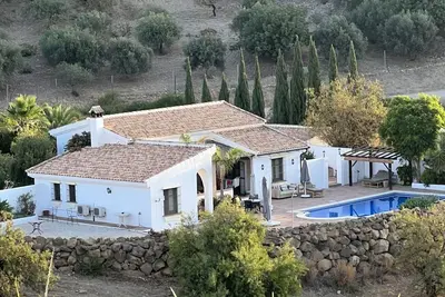Image de Heated pool, Ibiza Style and luxurious, exceptional views, near to Alora town