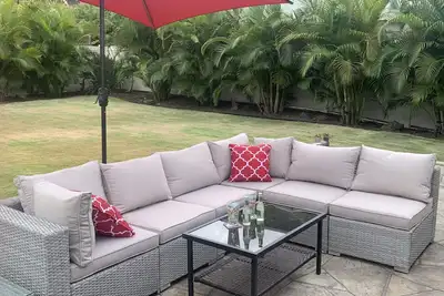 Image de Bright, upgraded house, A/C, near the ocean! Contact For Rates & Availability!