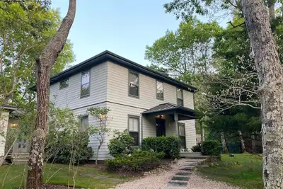 Image de Idyllic East Hampton Home! Steps from Long Island Sound & Stunning Ocean Beaches