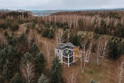 Image de Suntower 60 acre\/pavillion\/Hot Tub\/hiking trails\/ultra private