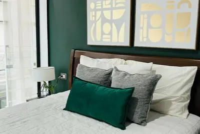 Image de Apartamento moderno remodelado limpio área Cayalá/Embajada Usa/Explanada/UValle
