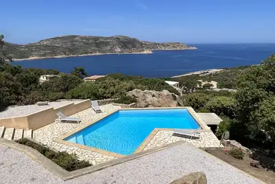 Image de Villa vue dégagée mer avec piscine
