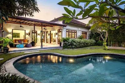Image de Villa Matahari Terbit - Close to the fast boats and marina at Sanur Beach