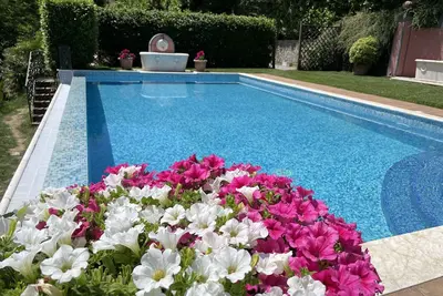 Image de Gorgeous Historical 15th Century Catered Villa Burlamacchi