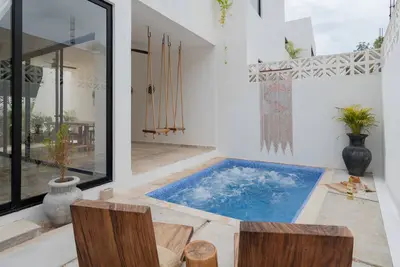 Image de Gated Private Townhome-3 Bedrooms 6 Guests-Non-Heated Jacuzzi-Centrally Located