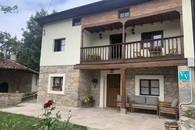 Image de Holiday home in Cangas de OnĂs