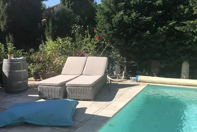 Image de Maison climatisée en centre ville avec piscine chauffée