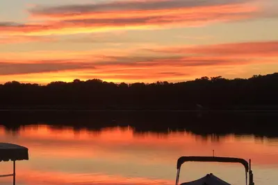 Image de Lakeside Getaway! 35 mins from downtown Minneapolis & close to Mall of America