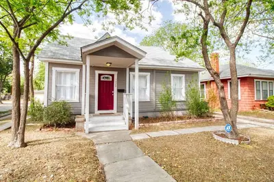 Image de New! Fun property close to downtown, gaming & Ent.