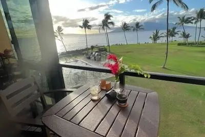 Image de 308 – Deluxe Oceanfront One Bedroom Unit with A/C!