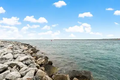 Image de Oceanfront and inlet views! Minimum rental period of 60 days.