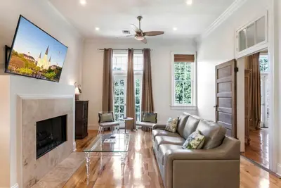 Image de Spacious 3br Downtown Condo in New Orleans