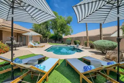 Image de Desert Palm Villa - Heatable Pool, Large 1 Story, 2 Ensuites