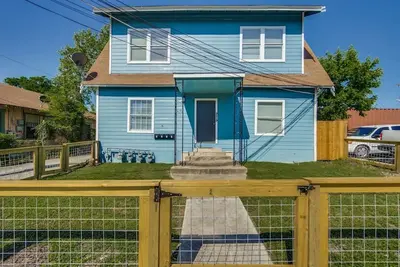 Image de Colorful Pearl & Riverwalk Downtown Apartment!