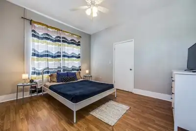 Image de *Excellent Downtown & Pearl Area Loft Apartment! *