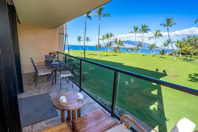 Image de Kihei Surfside 214 - 2 Bedroom-2 Bath Luxury Oceanfront Property with Ac