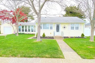 Image de Renovated, new pet-friendly rental near Bay/Beaches!