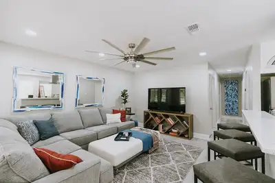 Image de Twin Oaks - close to beach & downtown Ocean Springs!