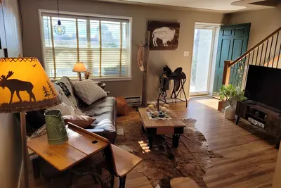 Image de Walking distance to Cheyenne frontier days.