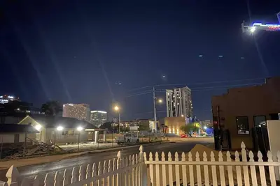 Historic Charmer- 3 minute walk to downtown.