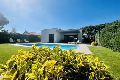 Image de Casa Olivera - Piscine privé, clima et moderne