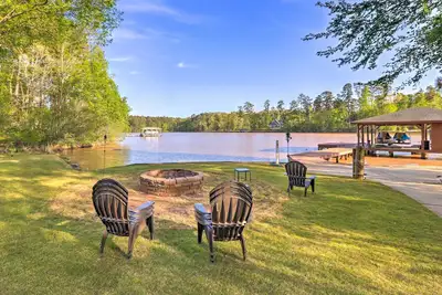 Image de Chic Lake Sinclair Retreat with Dock & Hot Tub!