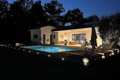 Image de Villa 5* avec piscine chauffée – Proche plages & Pays Basque