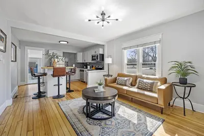 Image de Charming Vintage Cottage | Hot Tub & Free Bikes!