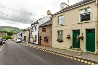 Image de Millbrae Townhouse Buncrana Wild Atlantic Wanderer