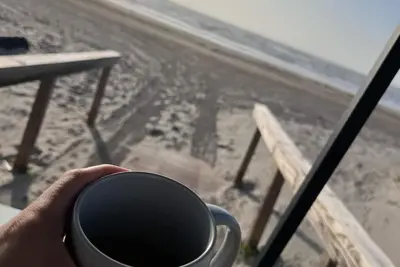 Image de Quiet, Relaxing & Cute Beach Home W/ Ocean Views!