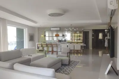 Image de Luxurious And Cozy Apartment In JURERÊ