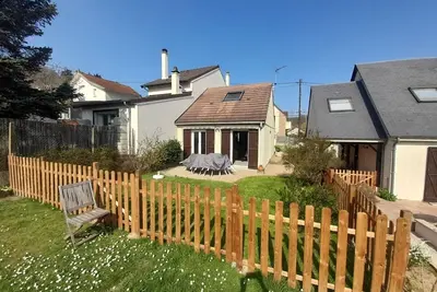 Image de gite tranquille avec jardin à 300 m du rer Le Guichet